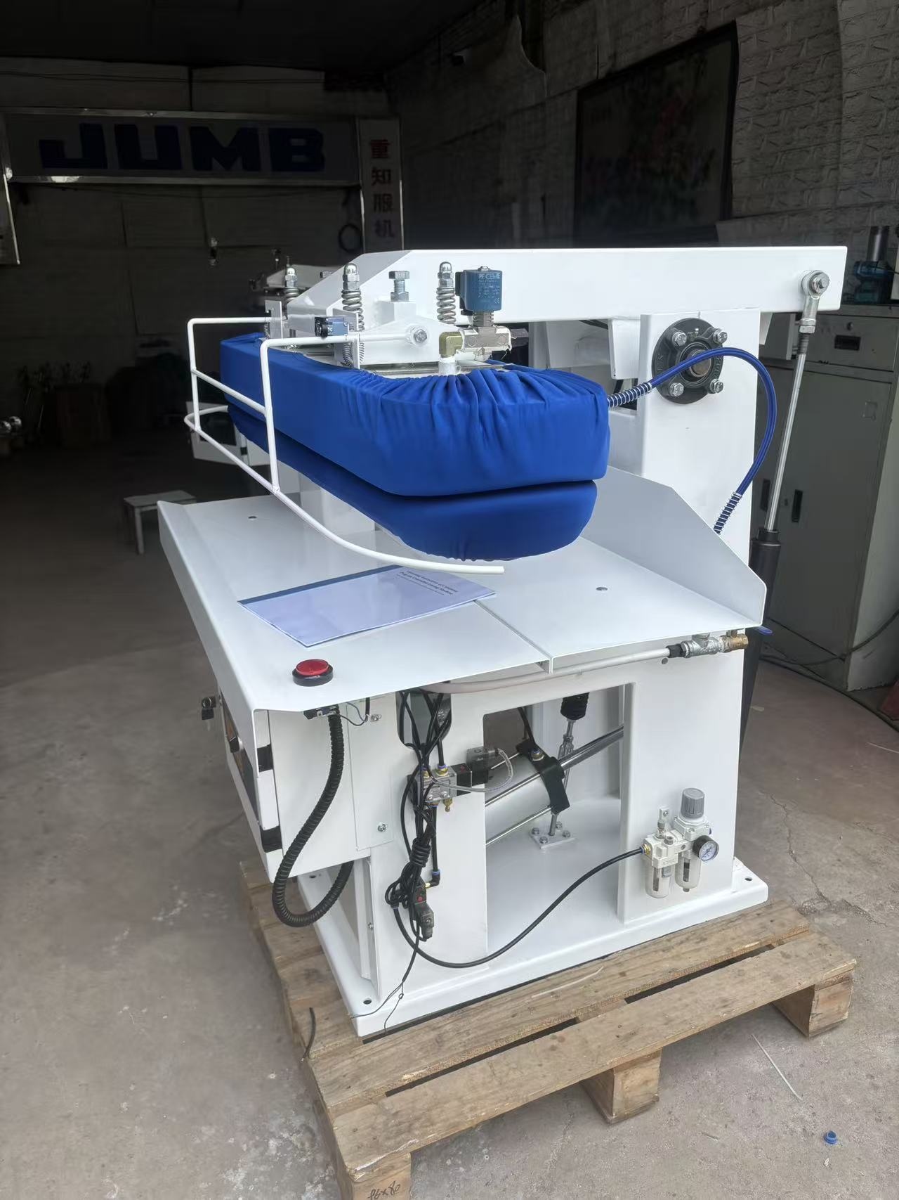 Universal Press Machine
