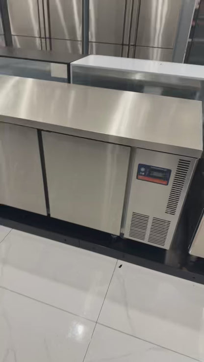 Ventilated Reach-in Chiller or Freezer Counter